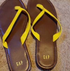 Gap size 10 flip flops
